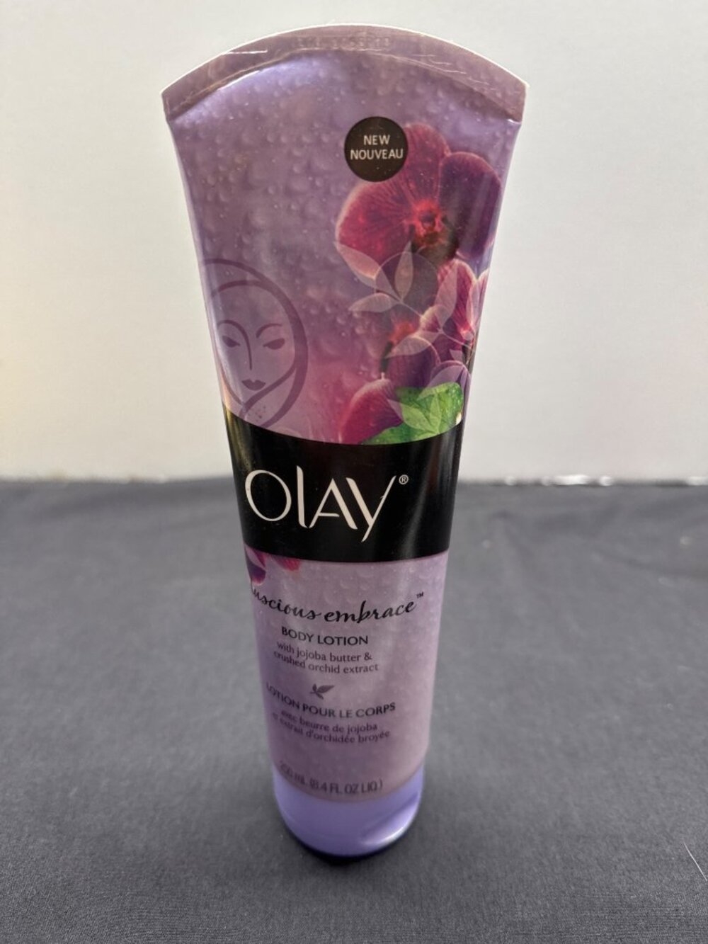 Olay Luscious Embrace Body Lotion Jojoba Butter Crushed Orchid Extract 8.4 fl oz